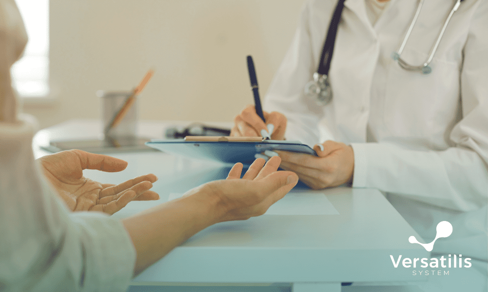 profissional de saúde lidando com paciente prolixo