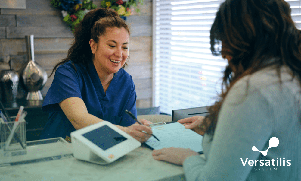 profissional investindo na recepção de qualidade no atendimento ao paciente